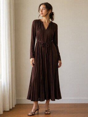 CHICJOC Pleated Wool-Blend Long Sleeve Midi Dress in Chocolate Brown